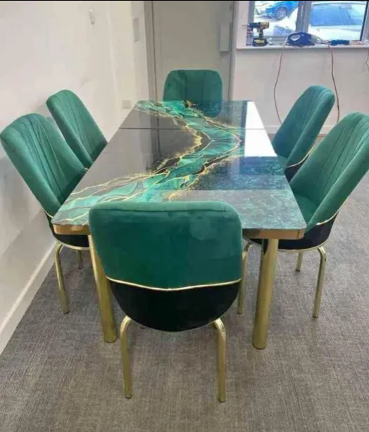 Emerald Luxe Dining Table Set – 6 Seater with Gold Legs